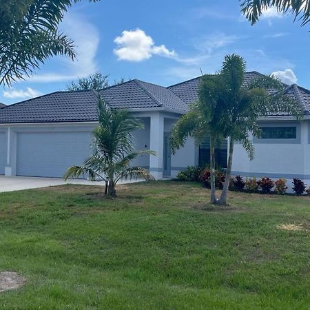The Salt Life Get Away - Cape Coral, Floridaヴィラ エクステリア 写真