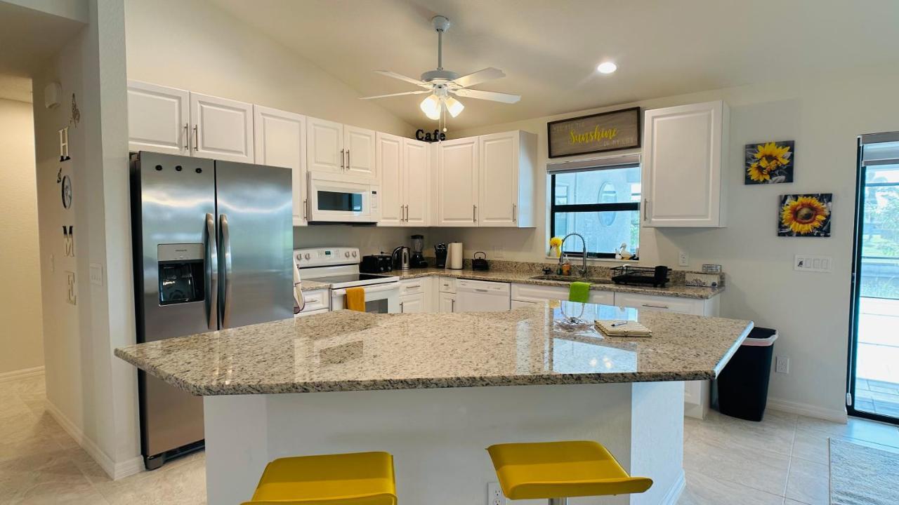 The Salt Life Get Away - Cape Coral, Floridaヴィラ エクステリア 写真